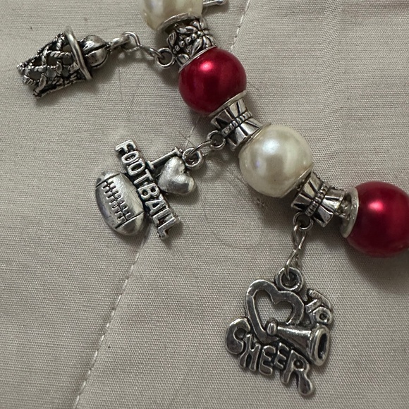 Handmade – NWOT – 925 SS plated charm bracelet, red & white beads, sports charms - Picture 10 of 14